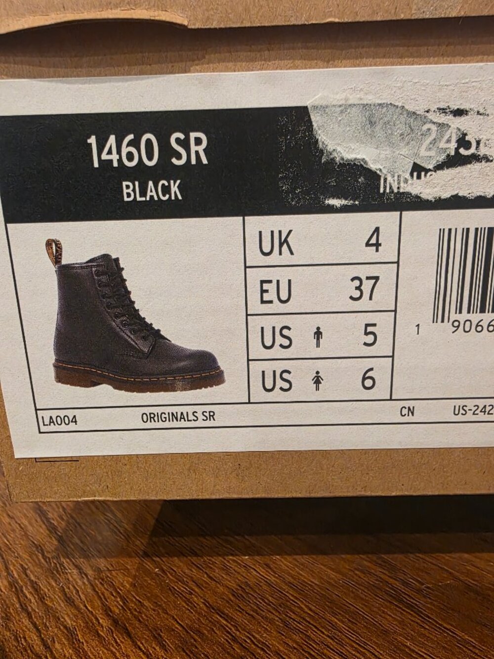 NIB Dr. Martens 1460 Black Leather Lace Up Boot Women's Size 6 / Men's 5